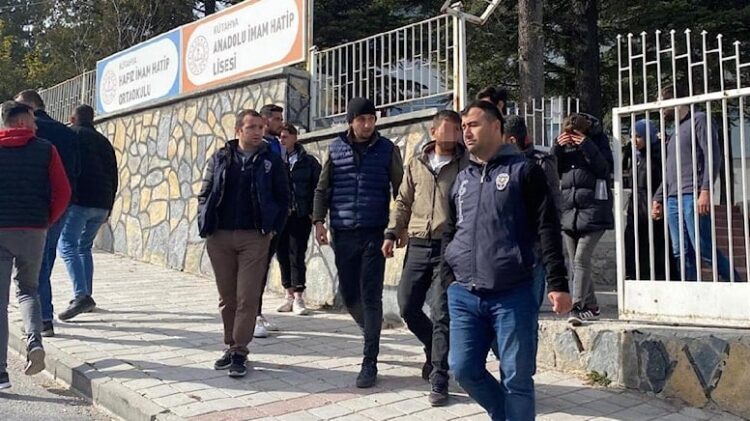 KPSS’den çıktı, gözaltına alındı