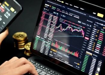 AAX para çekme işlemlerini askıya aldı