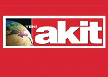 Yeni Akit’te şaşırtan ayrılık