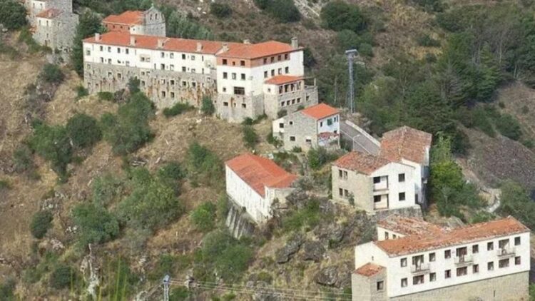 44 haneli köy satışa çıkarıldı!