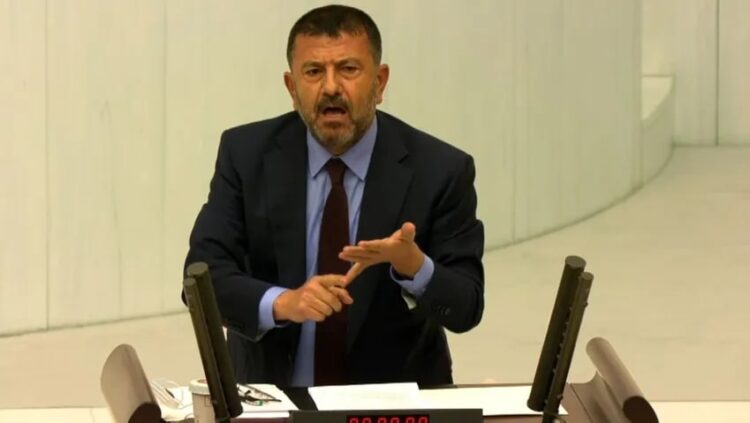 Meclis’te tütün tartışması: Sen reisten gizli gizli Marlboro’yu iç…