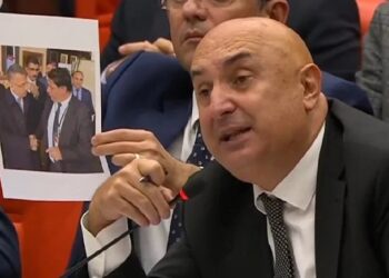 Fuat Oktay’ın o fotoğrafları Meclis’i karıştırdı