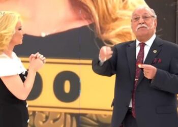 Müge Anlı’da güldüren mikrofon kazası