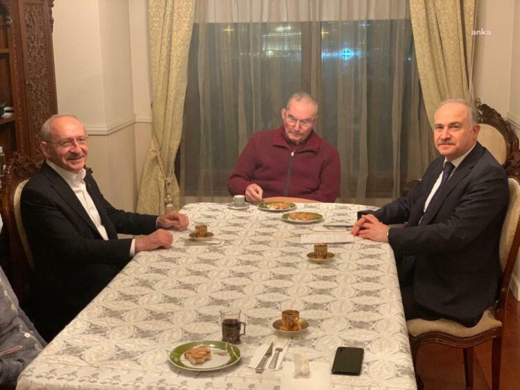 Kılıçdaroğlu’ndan Deniz Baykal’a ziyaret