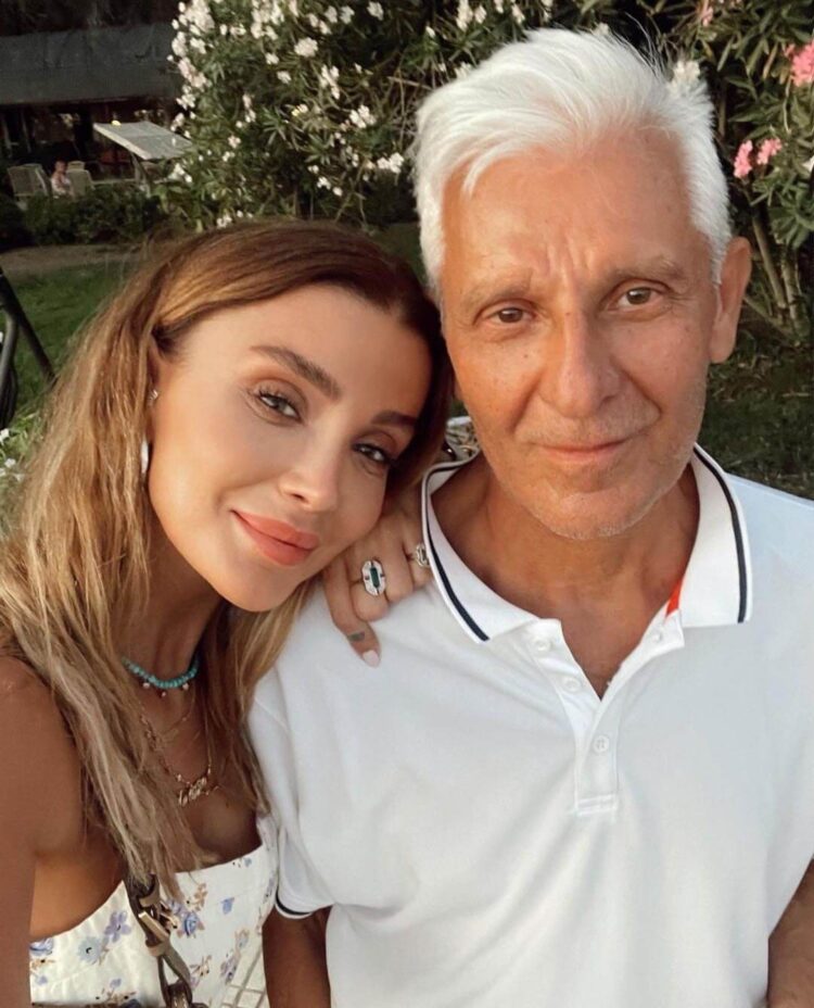 Özge Ulusoy’un babasından sonra aynı yerde ölen Tuğçe defnedildi