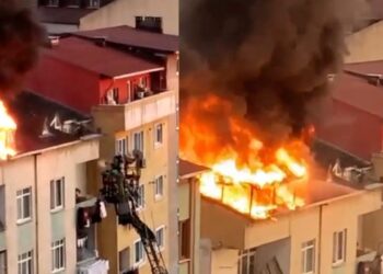 Kağıthane’de 5 katlı binanın çatısında yangın