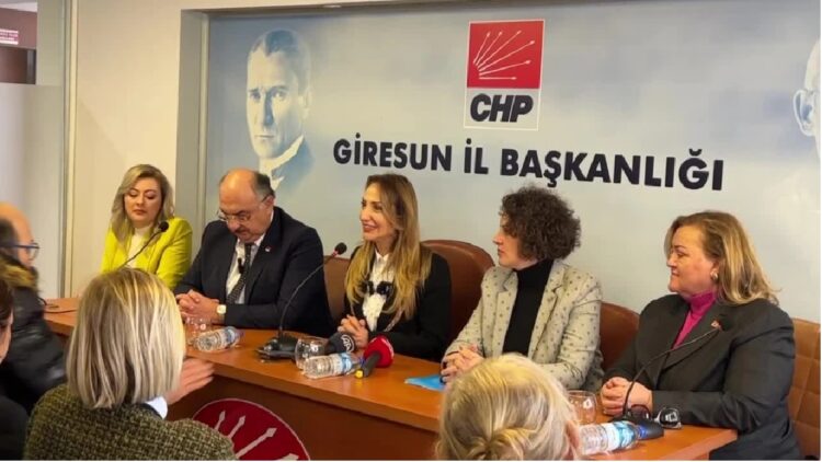CHP’li Nazlıaka: İktidar yürüyüşümüzü safları sıklaştırarak sürdürüyoruz