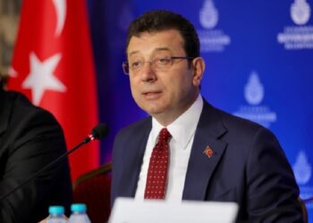 İmamoğlu’ndan Soylu’ya: “Gök kubbeyi başınıza yıkarız”