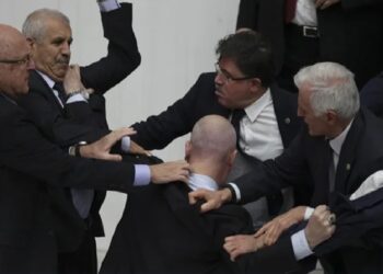 İYİ Partili Örs’e yumruk atan AK Partili Zafer Işık hakkında flaş karar