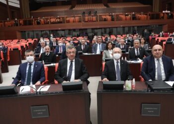 CHP’den emekli aylıklarında artış ve ek destekler içeren 6 maddelik kanun teklifi