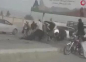 Sivillere ateş açıldı: 6 ölü, çok sayıda yaralı