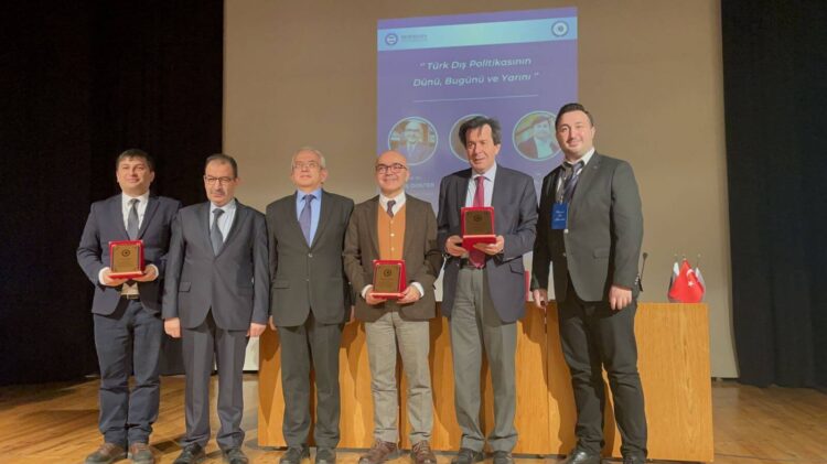 Marmara Üniversitesi’nde Türk Dış Politikası’nın dünü, bugünü, yarını konuşuldu