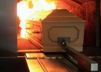 Cenazeler karıştı, Türk vatandaşın cenazesi yanlışlıkla yakıldı