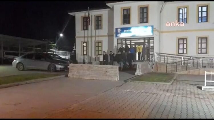 Öztürk Yılmaz’a bıçaklı saldırıda bulunan şahıs Ankara’ya götürüldü