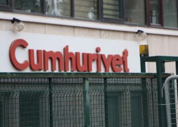 Cumhuriyet’te deprem: Genel Yayın Yönetmeni Kızılyalın görevden alındı!