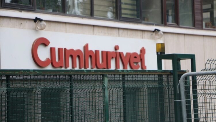 Cumhuriyet’te deprem: Genel Yayın Yönetmeni Kızılyalın görevden alındı!