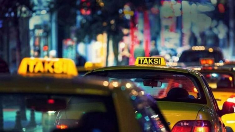 Taksim’de 12 taksi trafikten men edildi