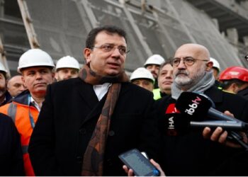 Karaköy 7000 metrekarelik meydana kavuşacak