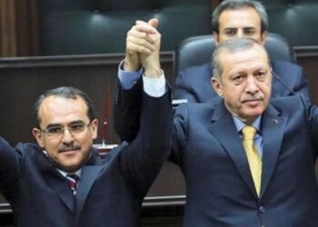 Eski AKP’li bakandan Erdoğan’a videolu gönderme! ‘Sabır taşı çatladı’