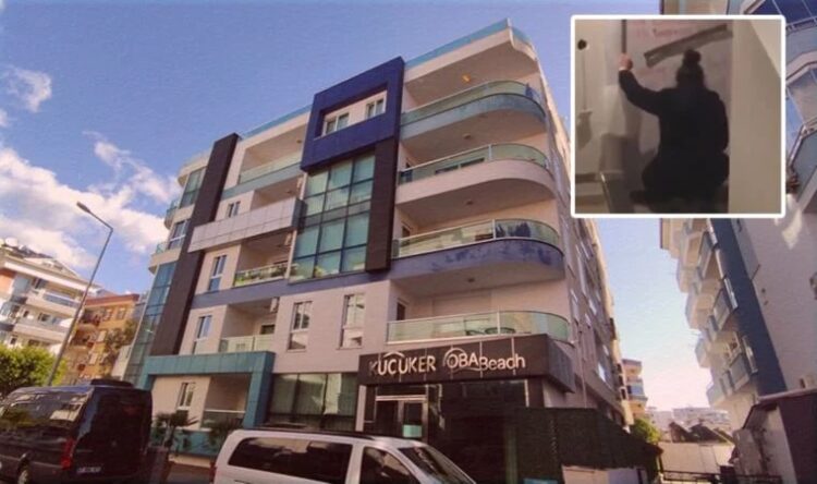 Komşu dehşeti: Duvarlarına dışkı sürdü, çöp yaktı