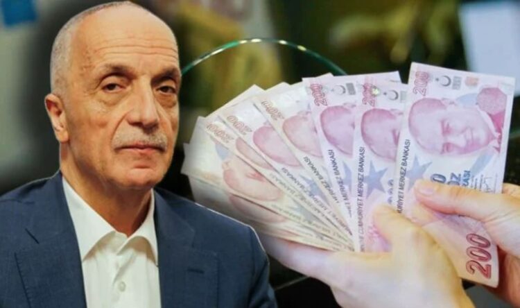 TÜRK-İŞ Başkanı’nın 3 yıl önceki mikrofon kazası yeniden gündem oldu