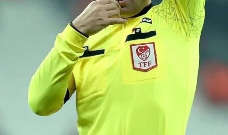 Eski hakemden CHP aleyhine skandal paylaşım!