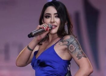 Melek Mosso’dan ‘soyadı’ isyanı