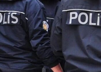 Beyoğlu’nda 18 yaşındaki genç, polisin açtığı ateş sonucu yaşamını yitirdi