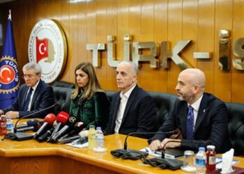 TÜRK-İŞ’ten asgari ücret açıklaması