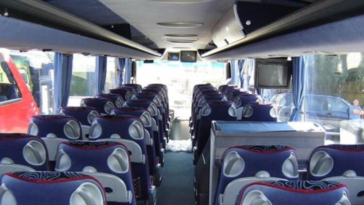 ‘Firma, otobüslerinde şeriat uygulaması başlatmış’ dedi, Bakanlığı işaret etti