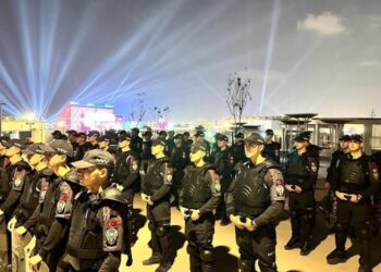 Katar’da görev yapan polislerin maaşları: 5 milyon dolara kim çöktü?