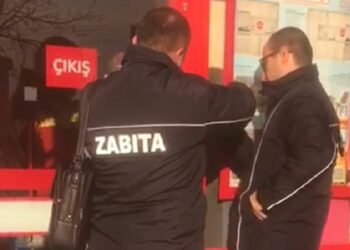 Zincir marketlere mühür vuruldu