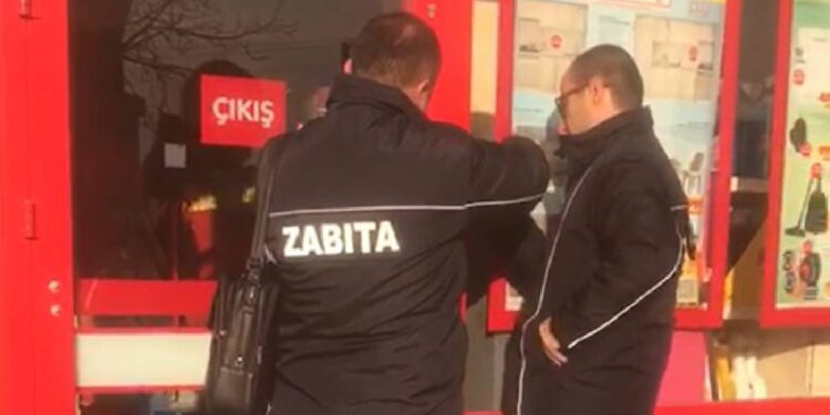 Zincir marketlere mühür vuruldu