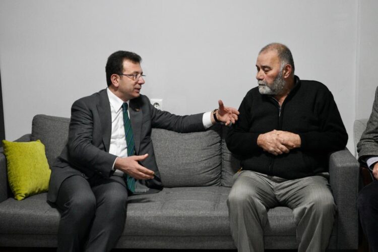 İmamoğlu’ndan Sinan Ateş’in ailesine ziyaret