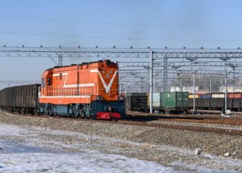 Xinjiang’daki sınır limanından, 2022 yılında 7.000’den fazla Çin-Avrupa yük treni geçti