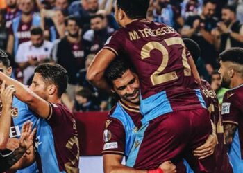 Trabzonspor’un yıldız ismi trafik kazası geçirdi!