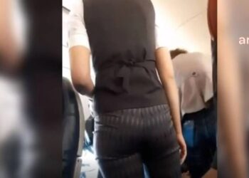 Uçakta fenalaşan yolcuya Canan Kaftancıoğlu müdahale etti