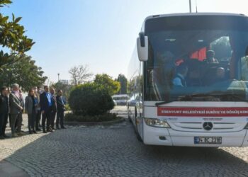 Kılıçdaroğlu’nun uğurlayacağı Suriyeliler, program öncesi İstanbul İl Göç İdaresi’ne götürüldü