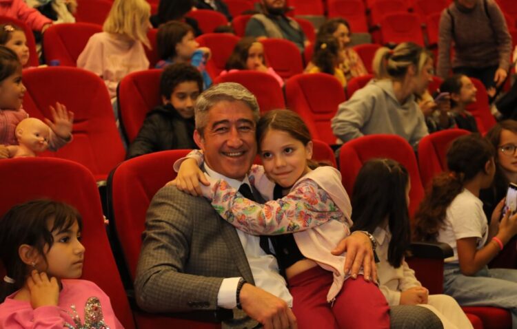 Ara tatilde sinema hediye