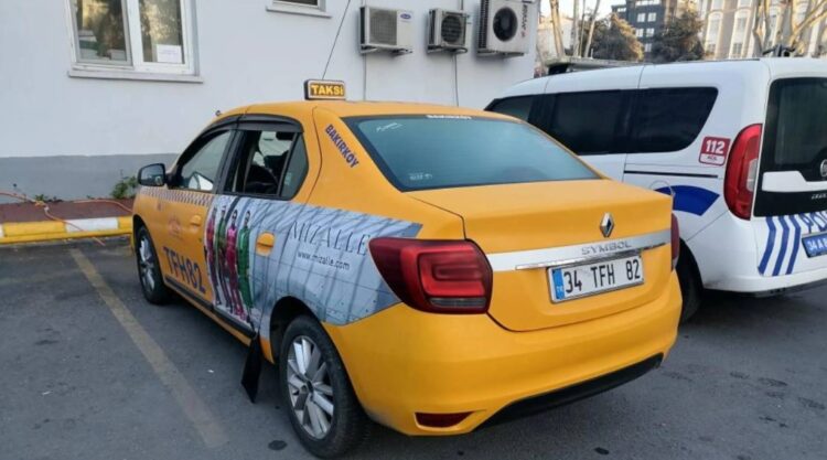 Alkollü 3 yolcunun darp ettiği taksici hayatını kaybetti