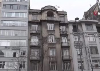 İstanbul’da tarihi pasajda intihar girişimi