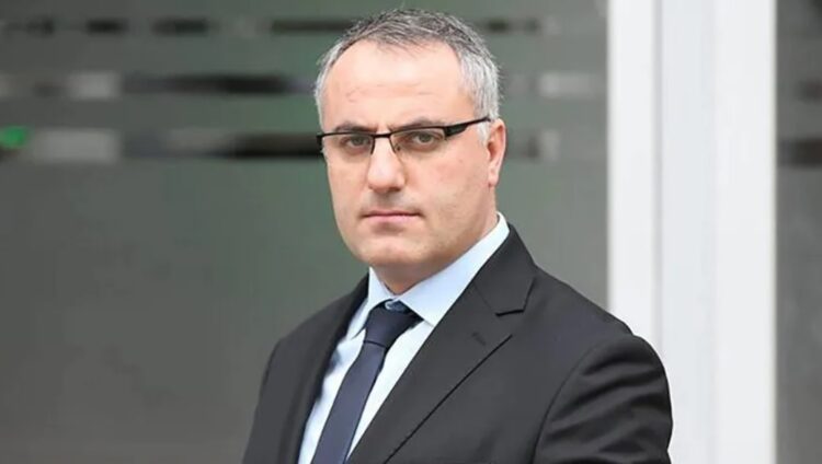 Mehmet Özmen: “Akit’in merkezinde FETÖ borsası kurmuşlar”