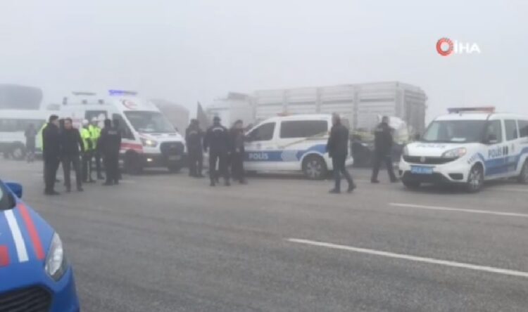 Askeri araç TIR’a çarptı! Şehit ve yaralılar var