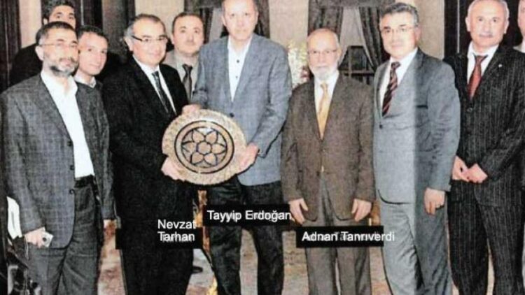 ‘SADAT kurucuları AKP’li derneklerde gençlere eğitim veriyor’