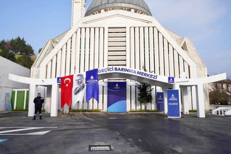 Büyük İstanbul Otogarı’nda ‘Geçici Barınma Merkezi’ açıldı