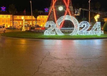 Tüm dünya 2023’e girerken Adana 2024’e girdi