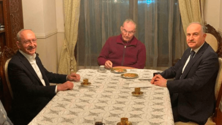 Deniz Baykal’ın oğlu Kılıçdaroğlu ziyaretinin ayrıntılarını anlattı