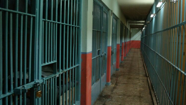 Cezaevlerinde her şey sil baştan: Yönetmelikle bütün kurallar değişti!