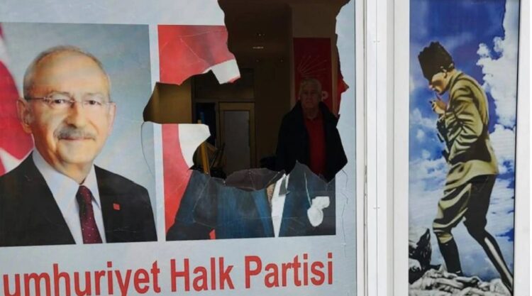 CHP Frankfurt Birliği’nden saldırı açıklaması: Çirkin saldırılar bizi yıldırmayacak, mücadele azmimizi bileyecektir