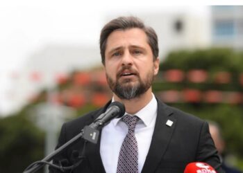 Deniz Yücel: ‘Kılıçdaroğlu seçilebilecek adaydır’